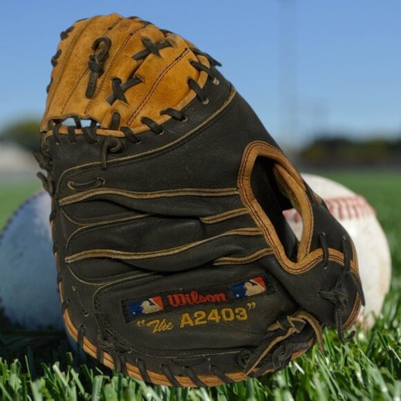 Wilson A2403 Right Hand 1791 Pudge Professional Model Leather Catchers Mitt - Picture 1 of 13